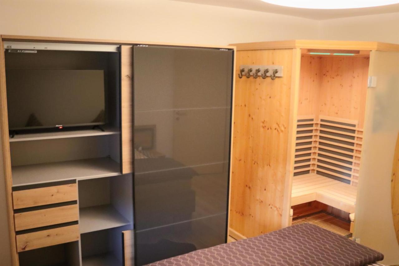 Ferienwohnung Am Waldweg Kolsass エクステリア 写真
